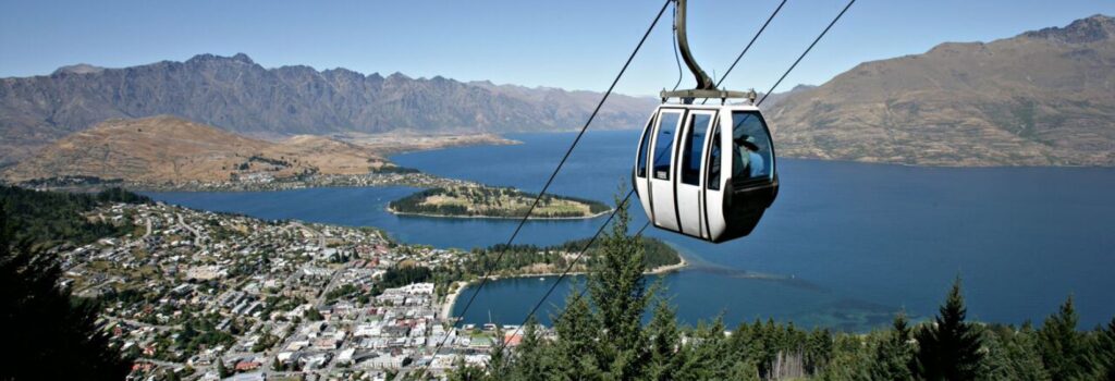 Gondola-and-lake
