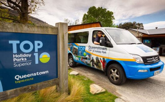 Courtesy Shuttle - TOP 10 Queenstown Holiday Park