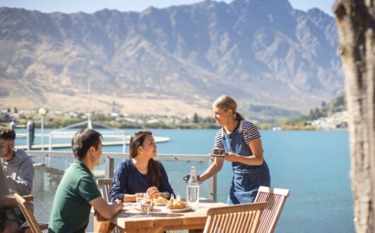 Dining - TOP 10 Queenstown Holiday Park