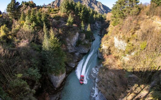 Shotover Jet - TOP 10 Queenstown Holiday Park
