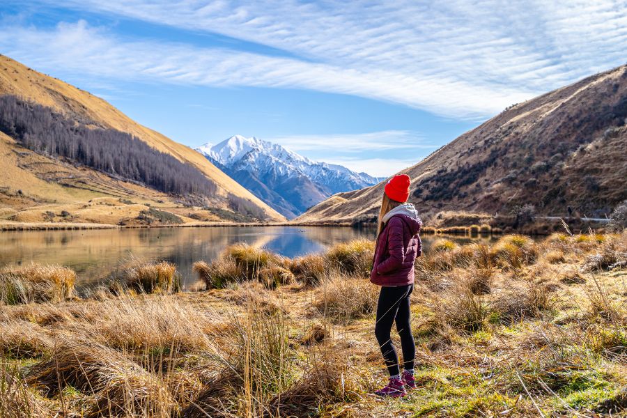 instagrammable-spots-queenstown-moke-lake